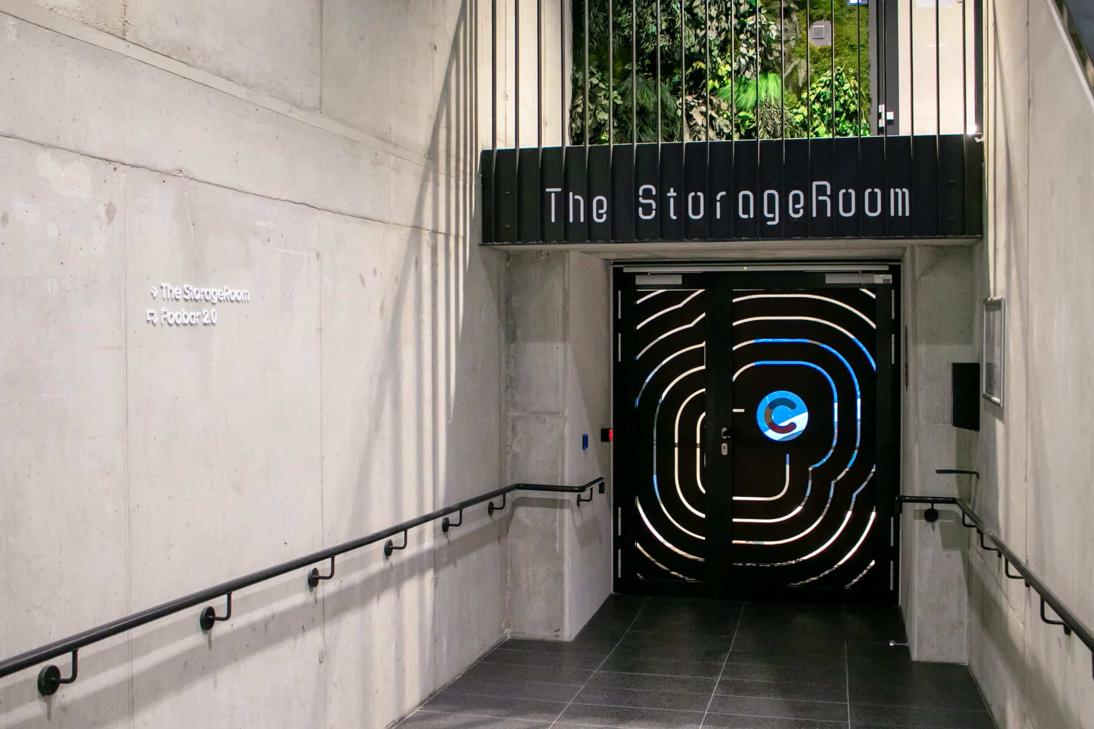 Sentiform Office Branding Agency Workplace Branding Agency Wayfinding Agency Contentful Berlin Environmental Graphic Design Spatial Branding Signage